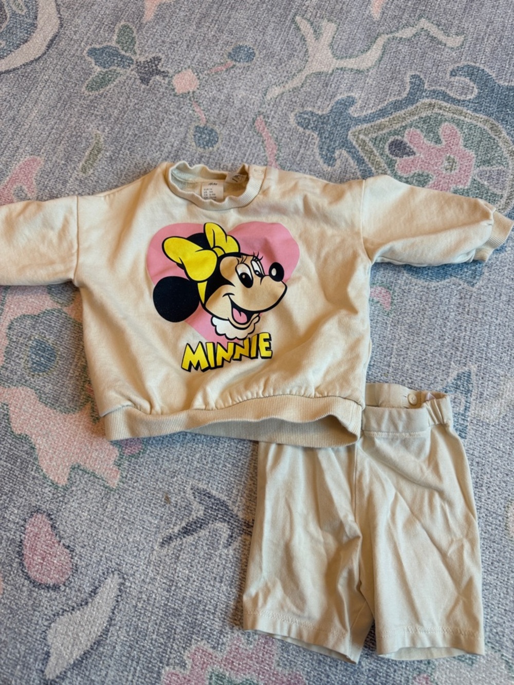 H&M Minnie Mouse Biker Short Set